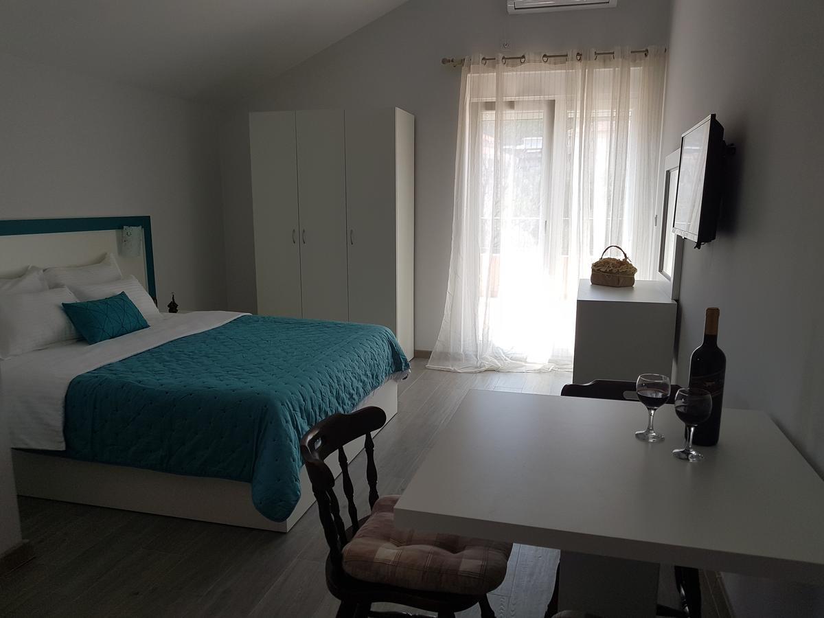 Apartments And Rooms Lijesevic Budua Esterno foto