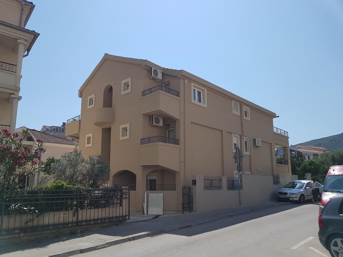Apartments And Rooms Lijesevic Budua Esterno foto